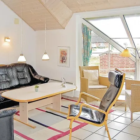Lovely In With Kitchen Blavand